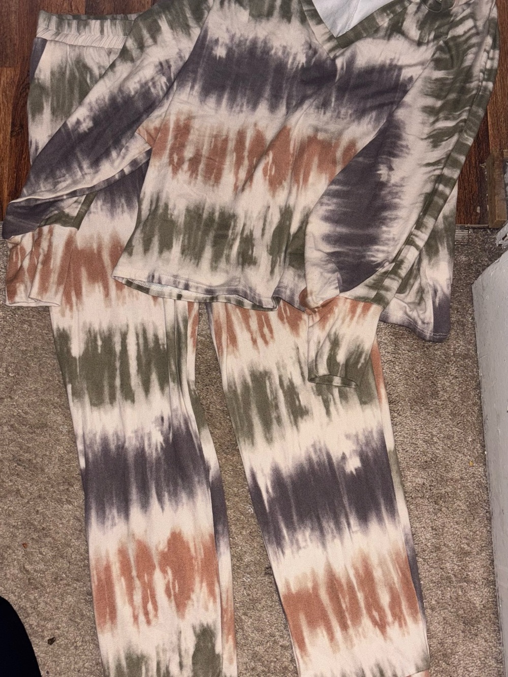 Millibon Tie-Dye Long Sleeve Top in Olive, Rust & Charcoal